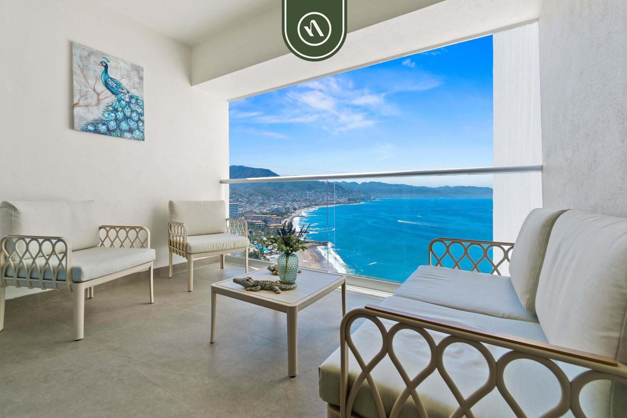 1 Bedroom With Amazing Bay View - - Pools * Puerto Vallarta