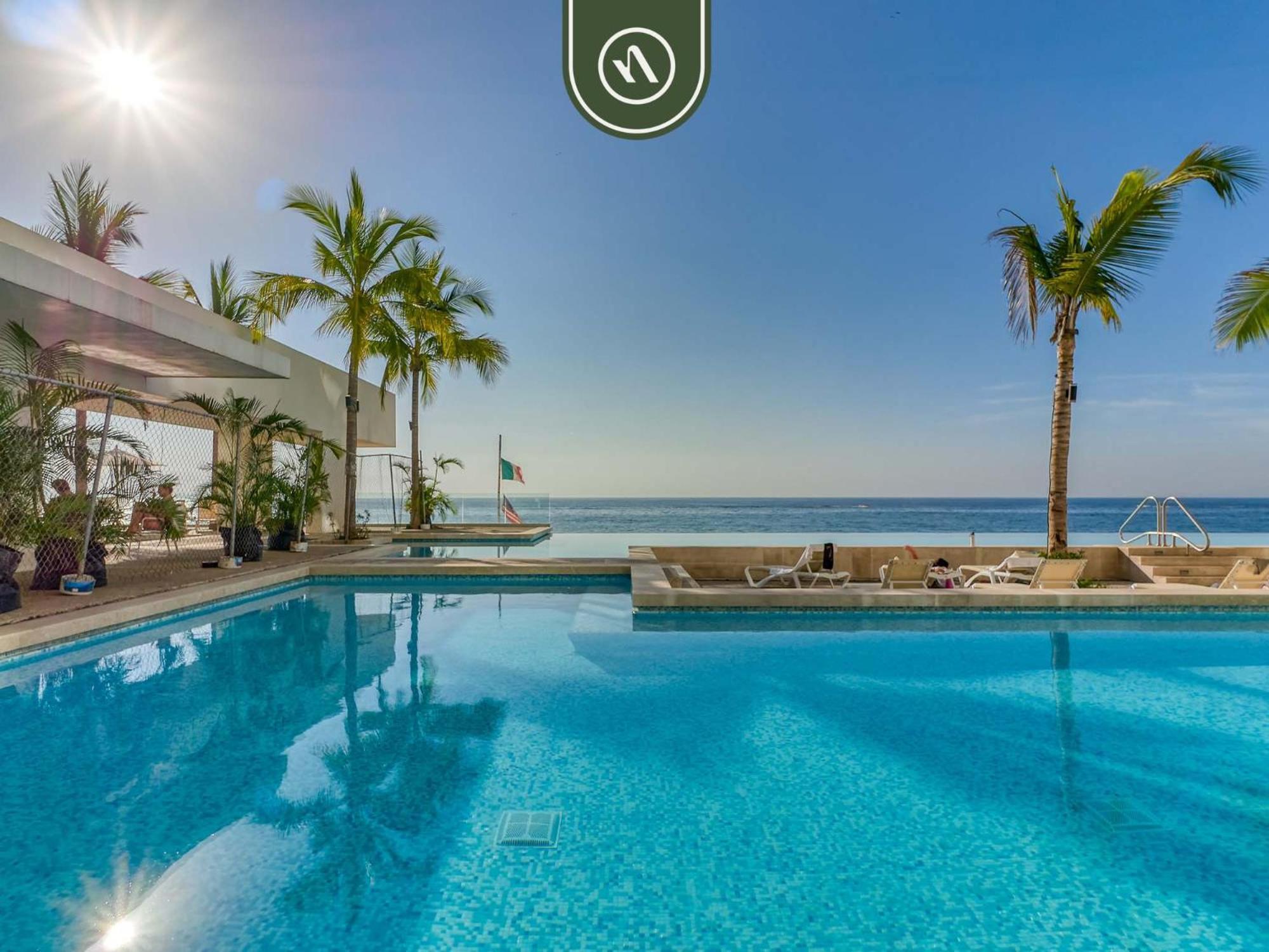 1 Bedroom With Amazing Bay View - - Pools Apartment Puerto Vallarta