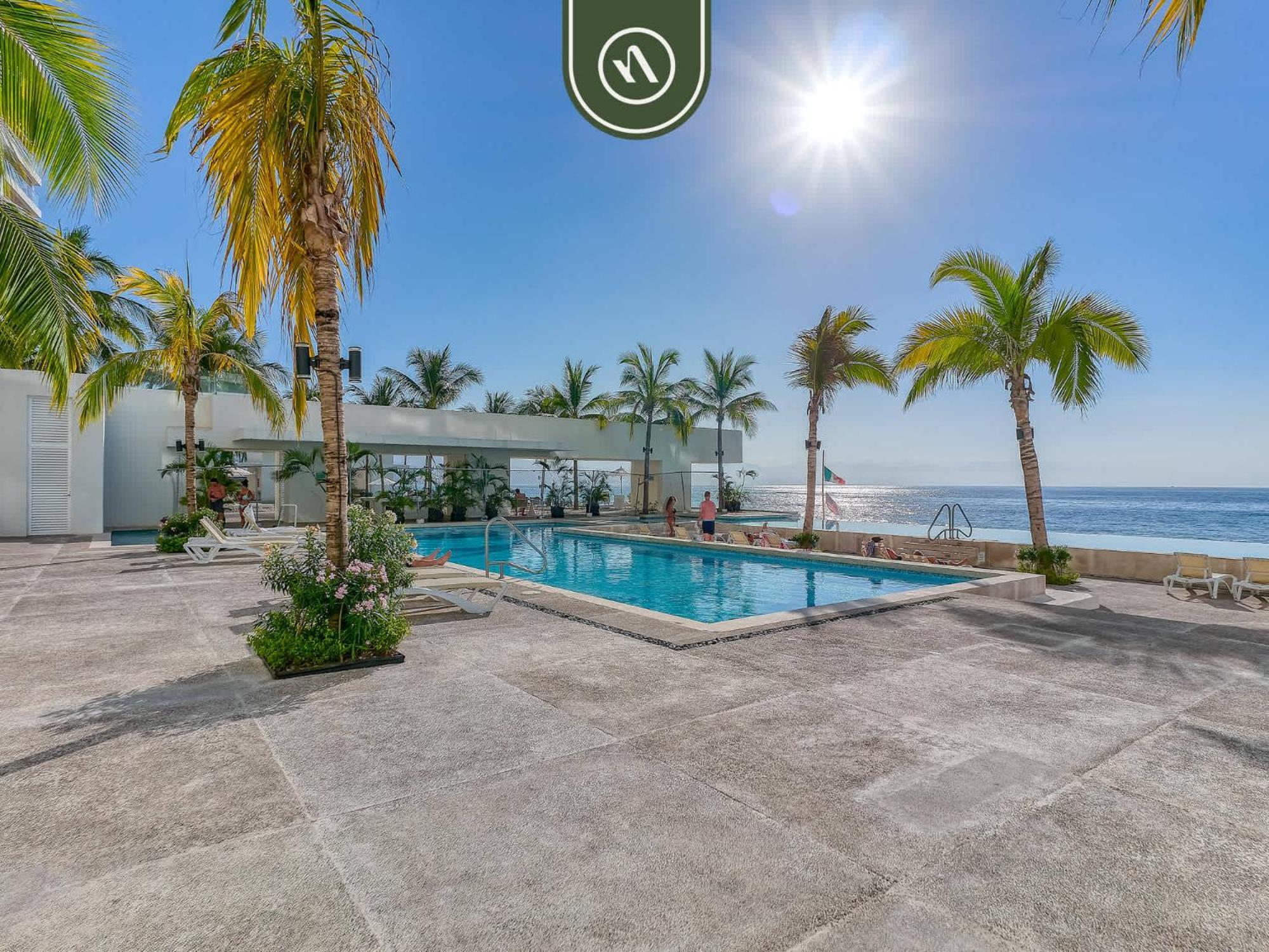 1 Bedroom With Amazing Bay View - - Pools *