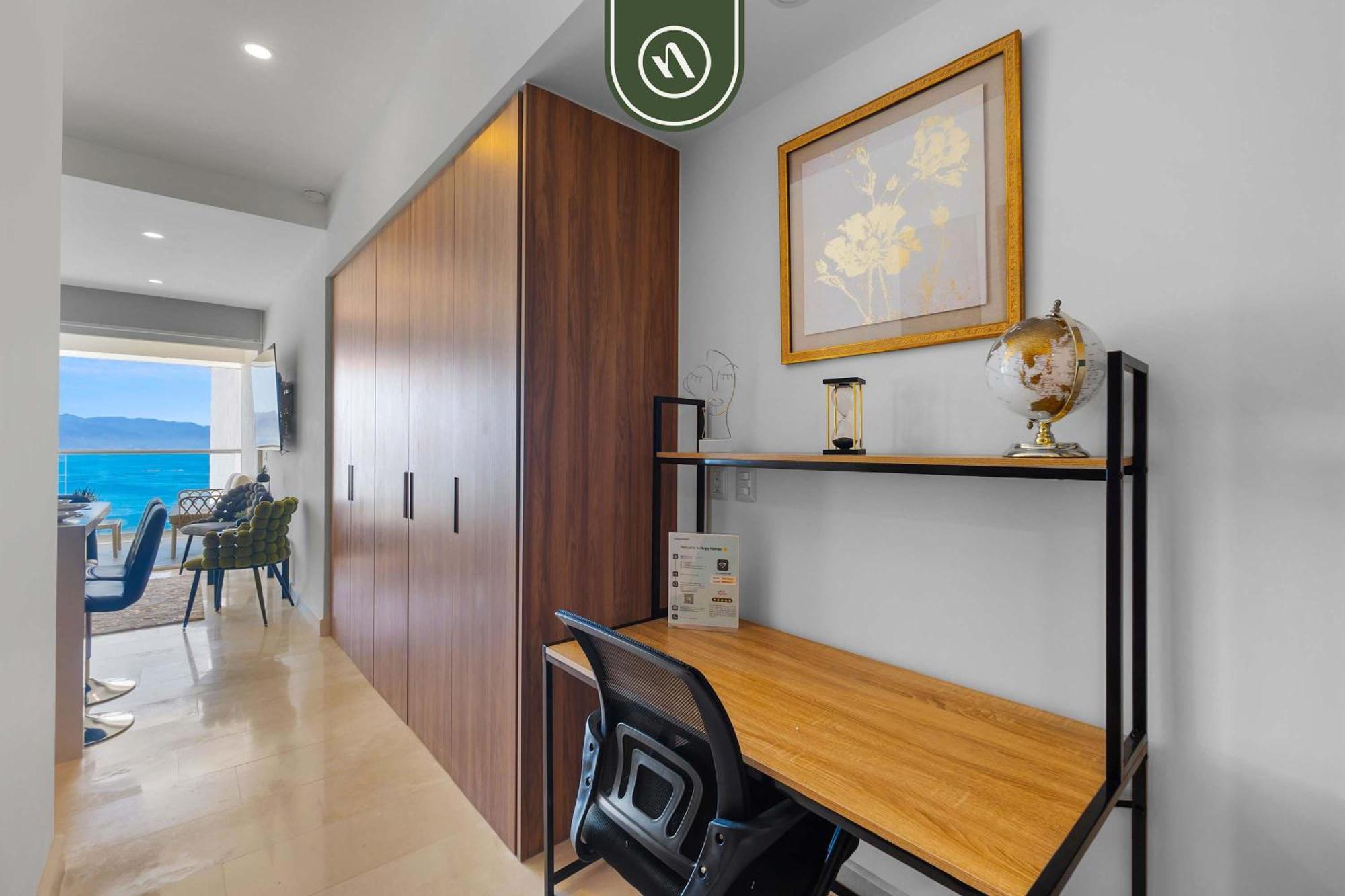 1 Bedroom With Amazing Bay View - - Pools *