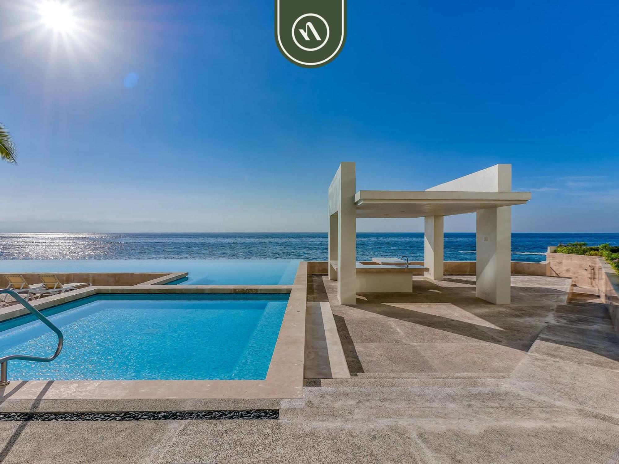 Apartment 1 Bedroom With Amazing Bay View - - Pools