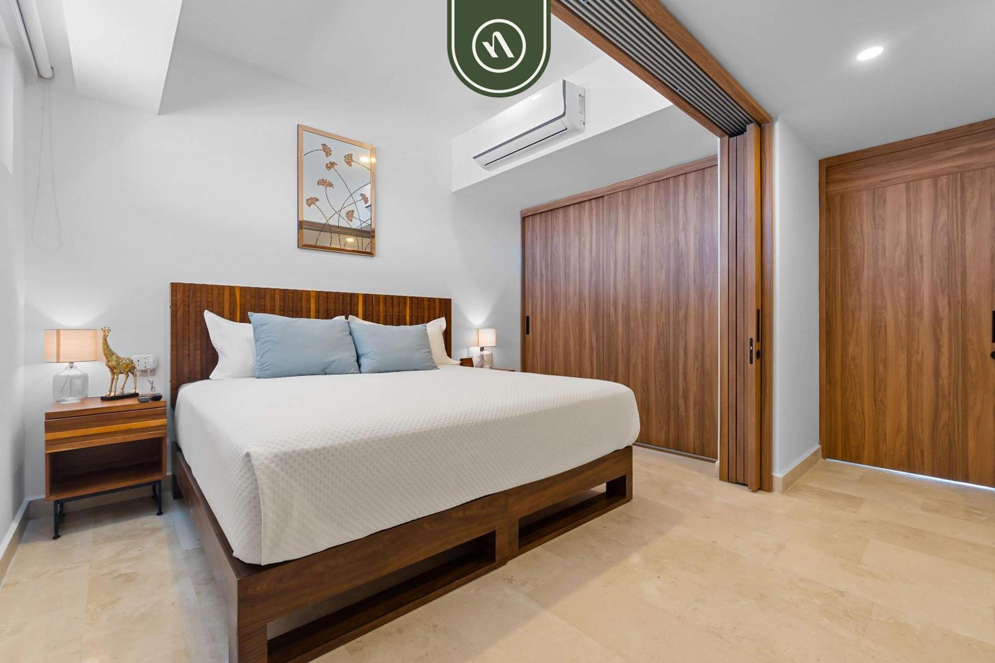 1 Bedroom With Amazing Bay View - - Pools Apartment Puerto Vallarta