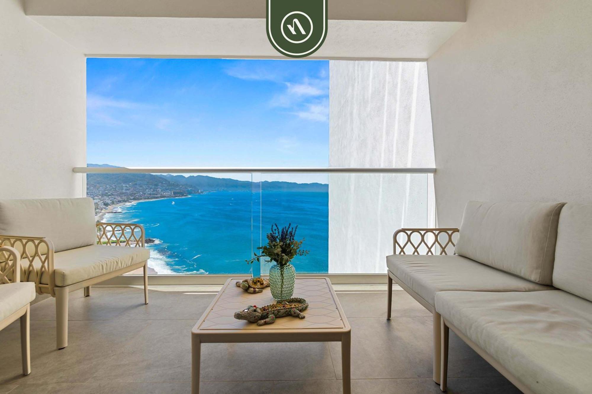 1 Bedroom With Amazing Bay View - - Pools Apartment Puerto Vallarta